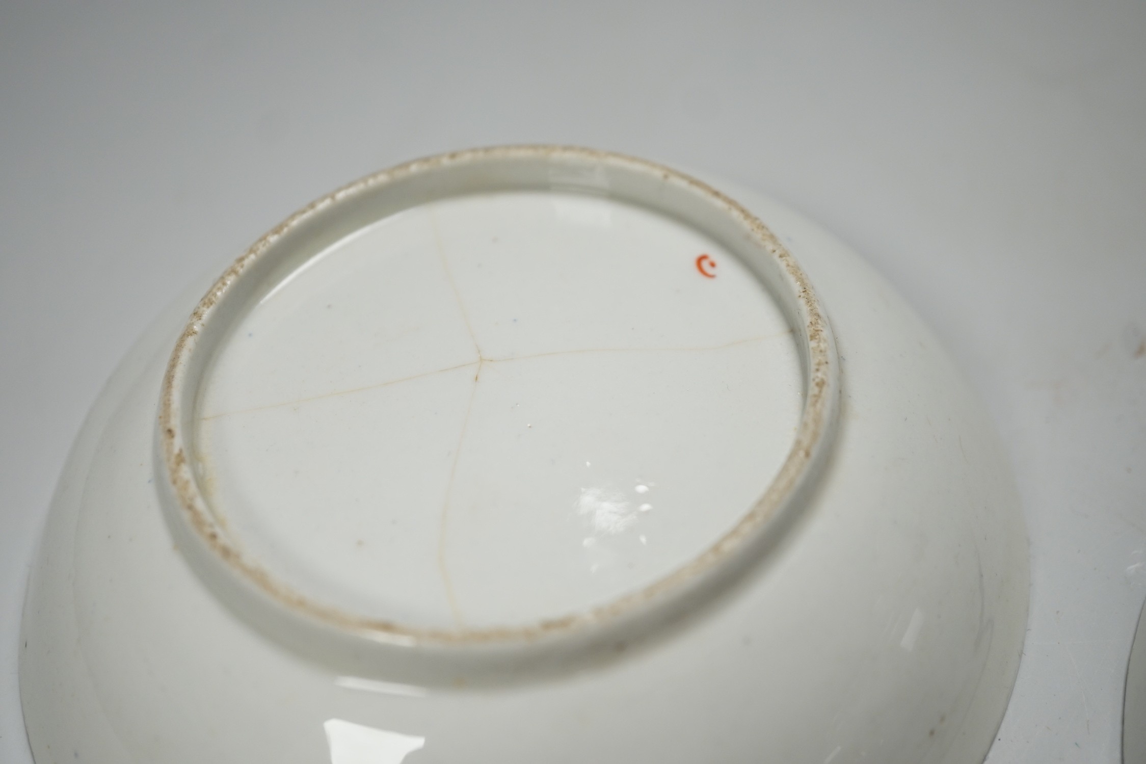 A group of New Hall porcelain boy and butterfly pattern 421 teawares, c.1800